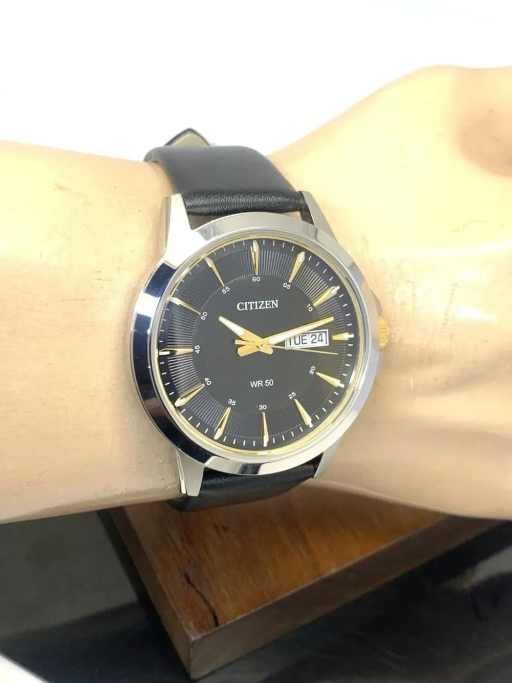 Citizen men watch